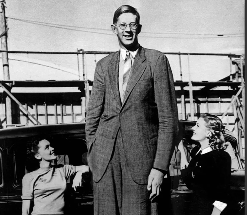Robert Wadlow cùng vóc dáng khổng lồ lịch sử.