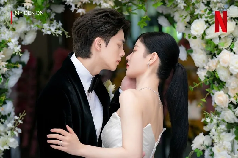 Các dự án phim Hàn luôn là tâm điểm chú ý trên các trang tin tức.