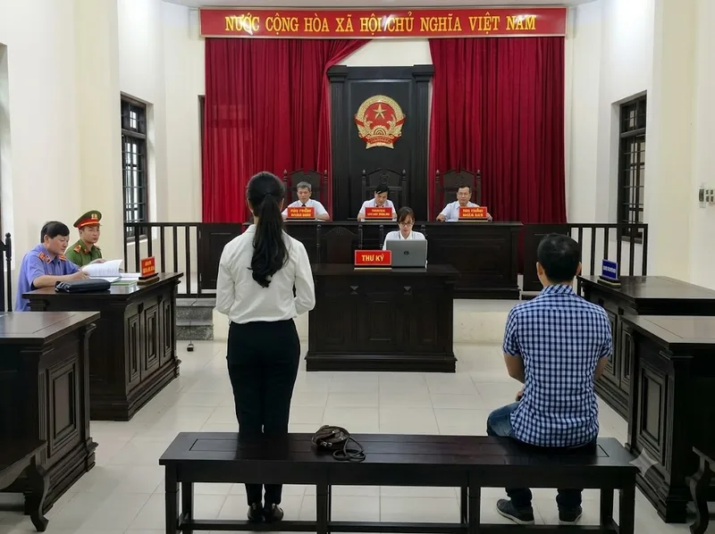 Hòa giải tại Tòa án là thủ tục bắt buộc khi giải quyết thủ tục ly hôn thuận tình.